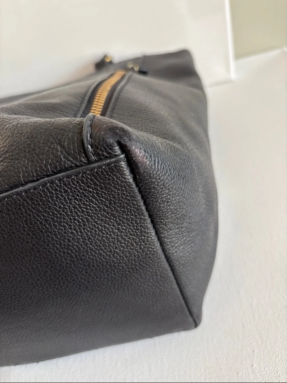 Fossil Black Leather Tote with Gold Accents - Picture 4 of 16